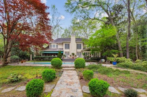 1840 Brandon Hall Dr, Atlanta GA  30350-3709 exterior