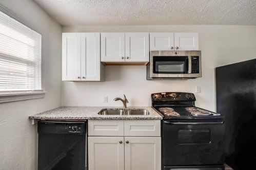 3540 Burton Ave, Fort Worth TX  76105-5318 exterior
