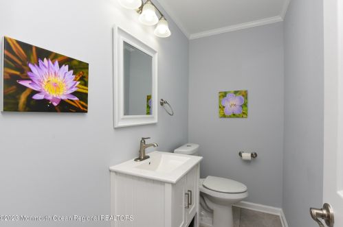 76 Berkshire Ct, Tinton Falls NJ  07701-5413 exterior