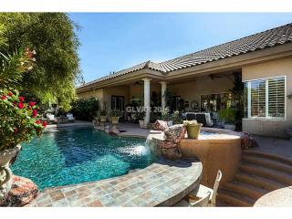 4 Chartiers Ct, Henderson NV  89052-6679 exterior