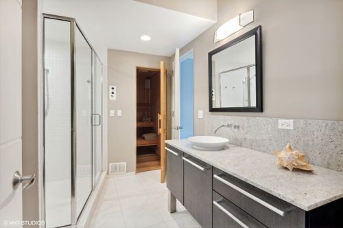 11300 79th St, Willowbrook IL  60527-5107 exterior