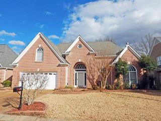 650 Warwick Oaks Ln, Piperton, TN 38017-7328