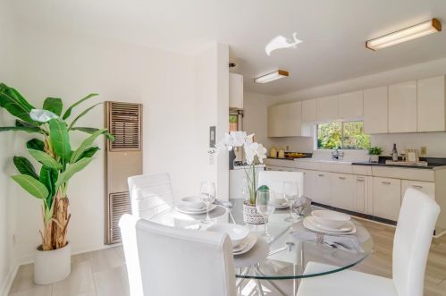 1252 Carmel Ter, Los Altos CA 94024-5508 exterior