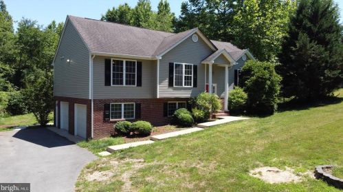 7320 Cloverhill Rd, Spotsylvania, VA 22551-2756