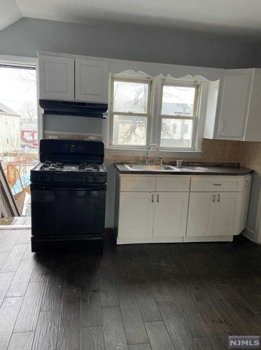 33 Ryerson Ave, Paterson NJ  07508-1021 exterior