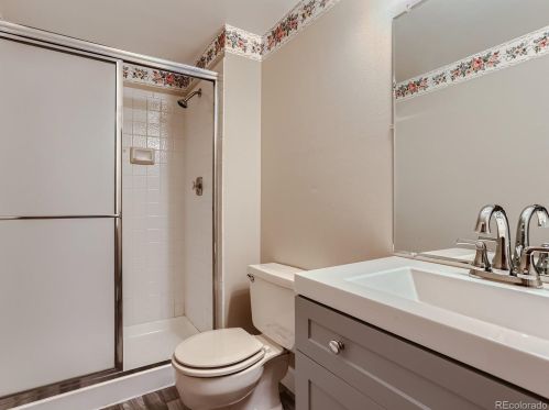 6890 Niagara Ct, Englewood CO 80112-1011 exterior