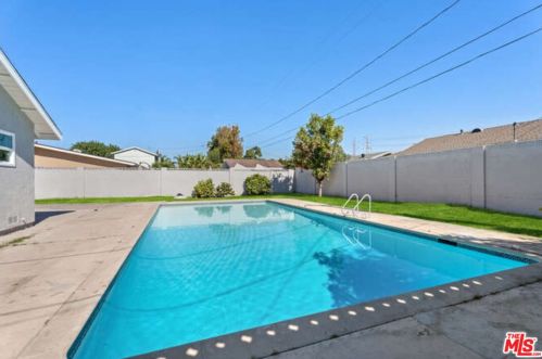 316 Shields Dr, Anaheim CA exterior