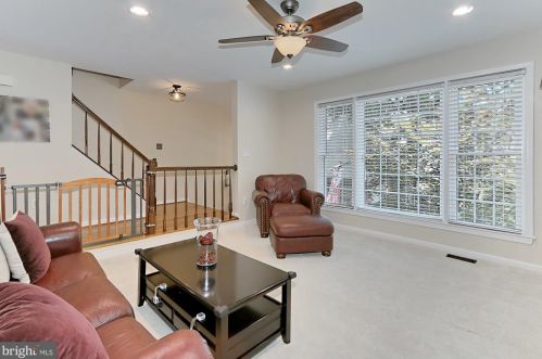 9365 Peter Roy Ct, Springfield VA  22015-4264 exterior