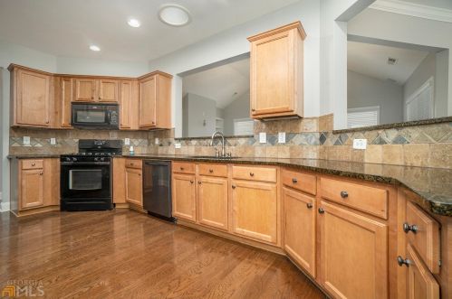 1744 Willoughby Dr, Buford, GA 30519-8221
