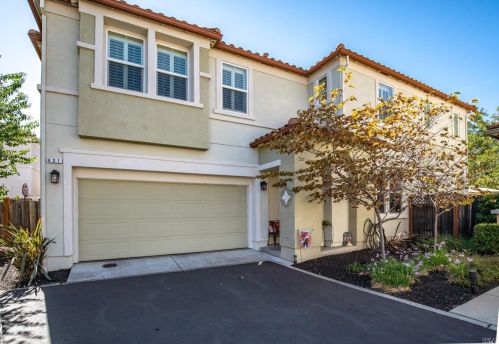 431 Carema Ct, Vacaville, CA 95687-5678