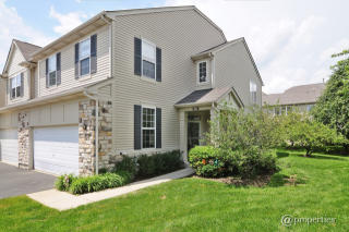 661 Shakespeare Dr, Volo IL  60030-3372 exterior