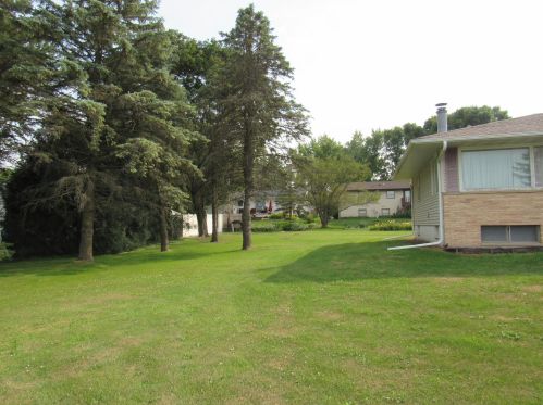 230 Madison Ave, Eyota, MN 55934-9751