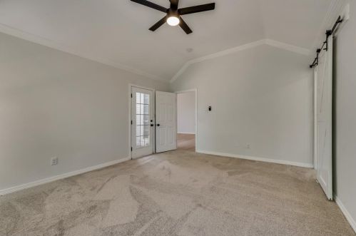 1412 Melody Ln, Carrollton TX  75006-2973 exterior