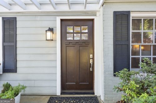 551 Hascall Rd, Atlanta GA  30309-2227 exterior