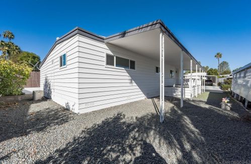 1145 Barham Dr, San Marcos CA  92078-4532 exterior