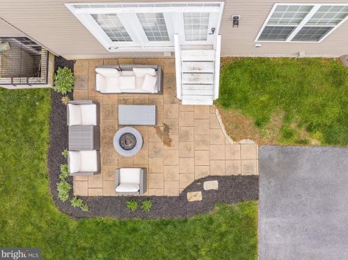 200 Colston Rd, Charles Town WV  25414-5493 exterior