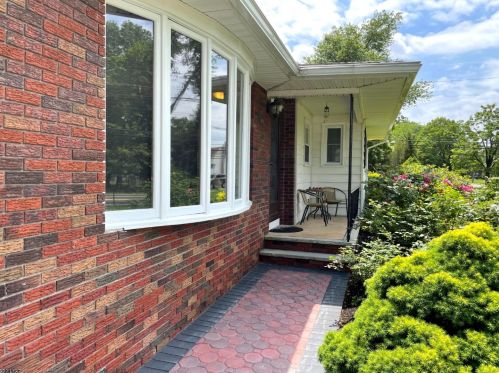 556 Bridge St, Bridgewater, NJ 08807-2110