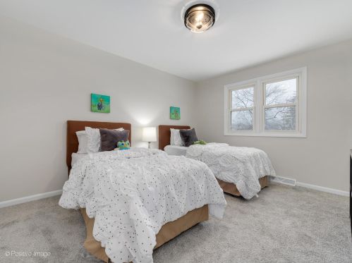 201 Monroe Rd, Lemont IL  60440-2022 exterior