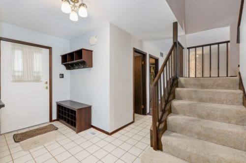2141 Pepperwood Ln, Glendale Heights, IL 60139-1734