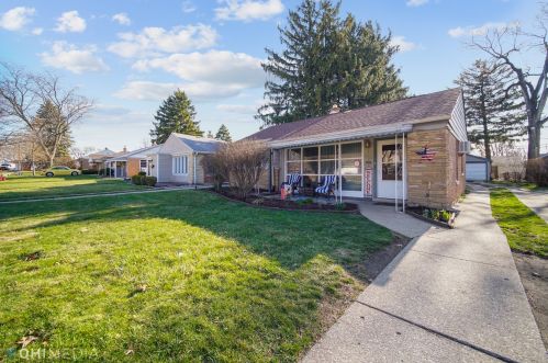 17623 Briar Ave, Homewood, IL 60430-1006