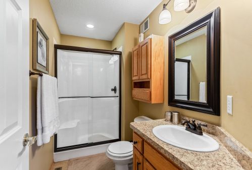 2225 Estates Dr, Saint Paul MN  55122-4032 exterior