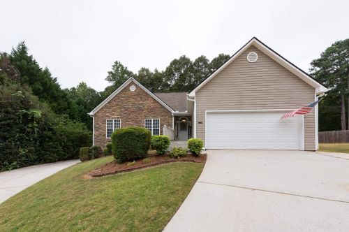 5260 Victoria Park Dr, Loganville, GA 30052-3043
