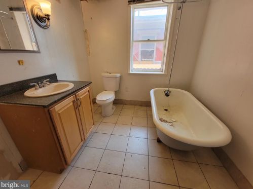 22 Belvidere Ave, York PA 17401-3302 exterior