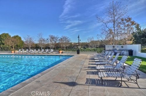 88 Dovetail, Irvine CA  92603-4202 exterior