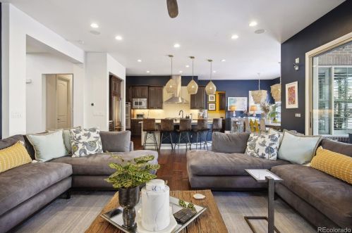 5925 Olive Cir, Englewood CO  80111 exterior