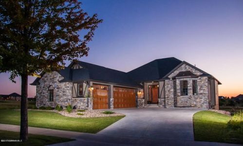 943 Somerby Pkwy, Byron, MN 55920-1580