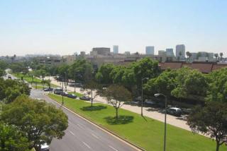 8585 Burton Way, Los Angeles CA  90048-3350 exterior