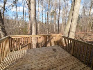 211 Lake Dr, Cary NC  27513-3104 exterior