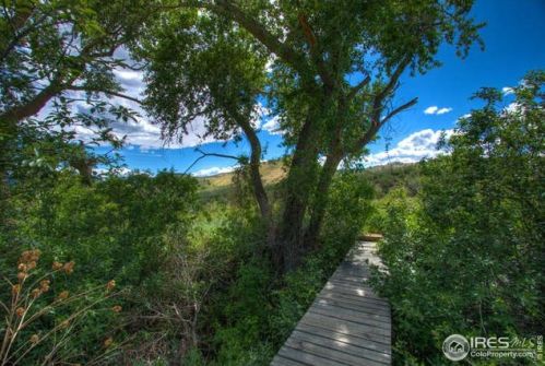 2402 Ponderosa Hl Rd, Lyons CO 80540-8432 exterior