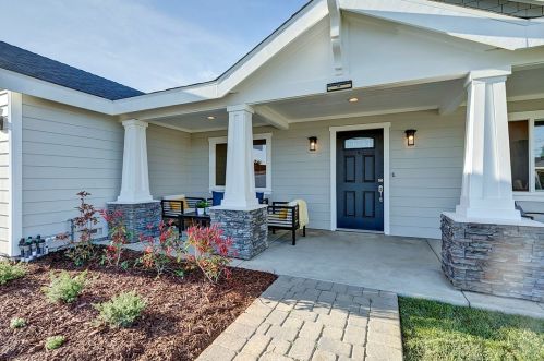 5051 Olga Ave, Cypress, CA 90630-4430