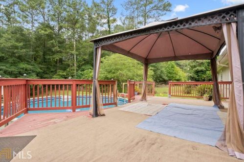 35 Carriage Trce, Stockbridge GA  30281-1328 exterior