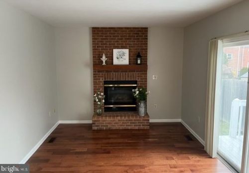 833 Marjory Ter, Lancaster PA  17603-5866 exterior