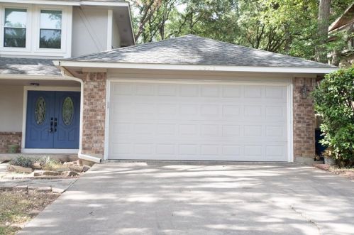 12325 Cahone Trl, Austin TX  78729-7630 exterior