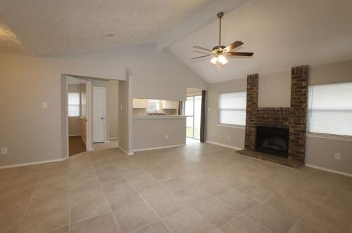 4817 Redbud Dr, Richmond TX  77471-5542 exterior