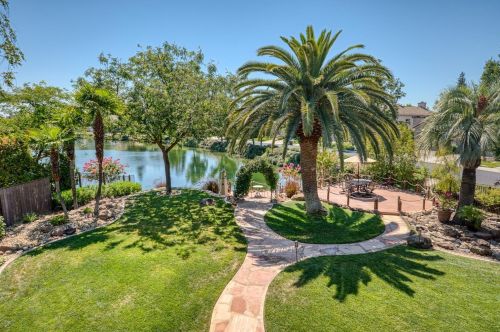 9287 Monmouth Ct, Elk Grove, CA 95758-7618