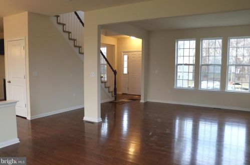 30 Stoneham Rd, Trenton NJ exterior