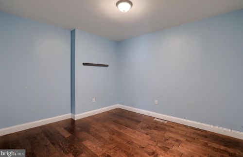 1551 Dunmore Dr, Lancaster PA  17602-1247 exterior