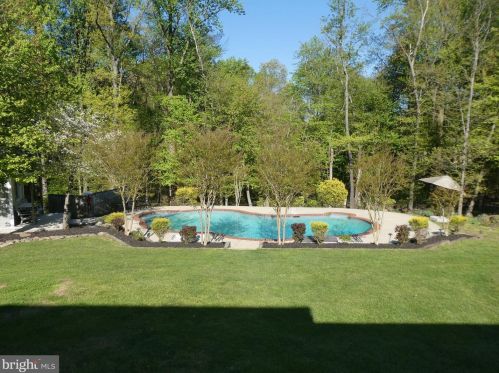 3044 Brownstone Ct, Burtonsville, MD 20866-1846