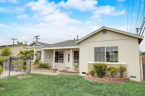 2509 Crescent Ave, Anaheim CA  92801-5004 exterior
