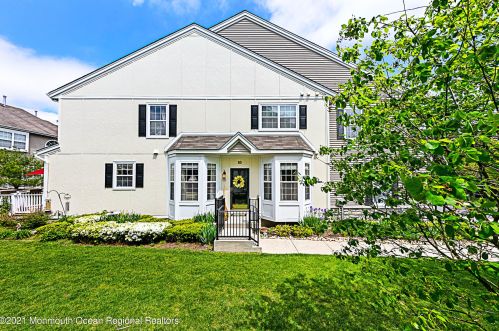 10 Brookfield Dr, Jackson Twp, NJ 08527-4083