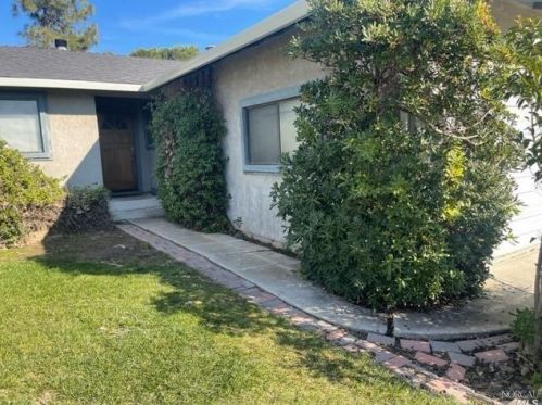8 Esperson Ct, Rio Vista, CA 94571-1500