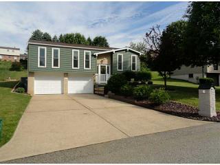 9 Valley Vue Dr, North Huntingdon, PA 15642-9126