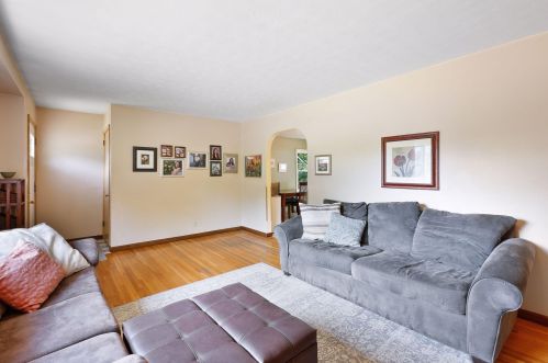 700 Eldridge Ave, Saint Paul MN  55113-6412 exterior