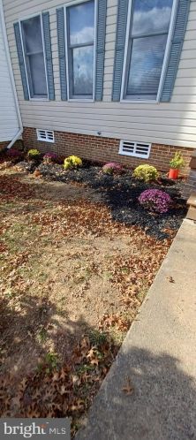 8324 Mauzy Sq, Marshall, VA 20115-3744