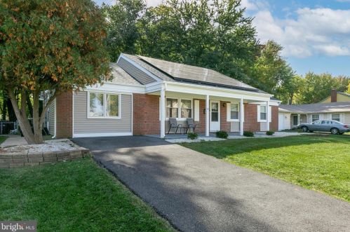 11 Edgely Ln, Willingboro, NJ 08046-2303