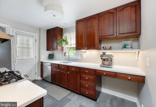 9605 Sutherland Rd, Silver Spring MD 20901-2314 exterior